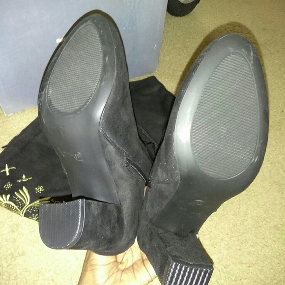 Calf High Boots - Picture 2 of 3